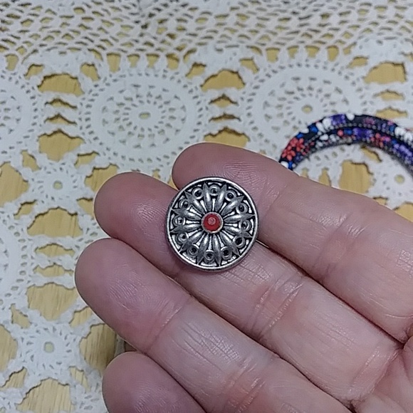 Snap Jewelry - Floral fabricbracelet with snap buttons - Picture 2 of 8